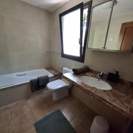 Vista Bonita With Private Pool, 4 Bedrooms, 9 People Villa *